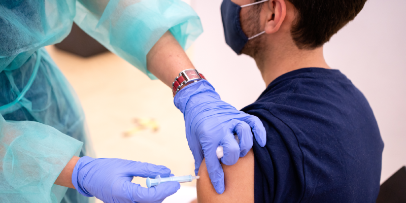 Vaccination Pharmaciens Infirmiers Sages-femmes